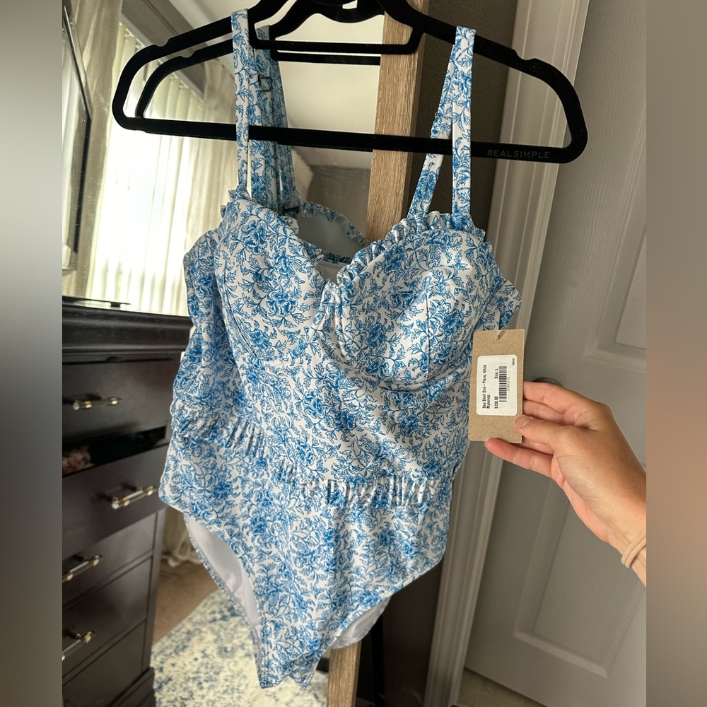 Albion Fit Sea-Shell One-Piece NWT